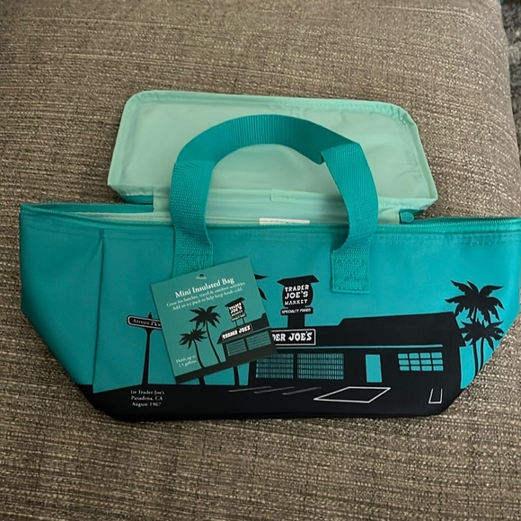Trader Joe’s mini insulated cooler Teal - Picture 1 of 4